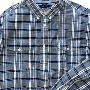 Tommy Hilfiger Custom Fit Long Sleeve XL. Few small holes otherwise great cond.